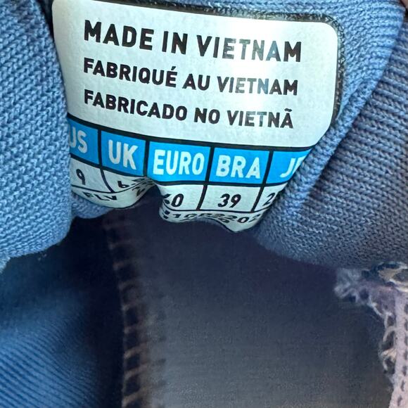 Mizuno Wave Sky 6 Women's Size 9 EU 40 Lavender White Gray Running Walking - Picture 14 of 16